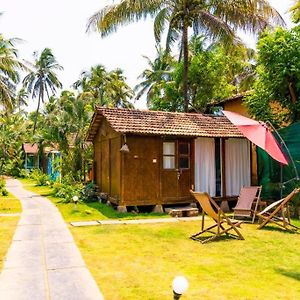 Bungalow Beach Front